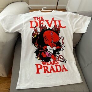 New Devil Wears Prada white T-shirt Rare Find Sold out